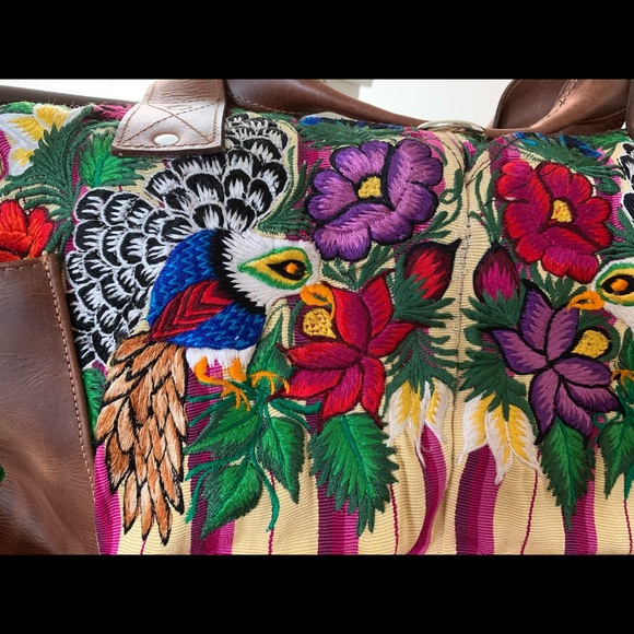 Large Handbag - Picture 3 of 6